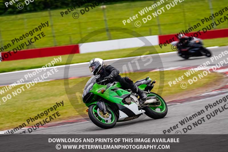 donington no limits trackday;donington park photographs;donington trackday photographs;no limits trackdays;peter wileman photography;trackday digital images;trackday photos